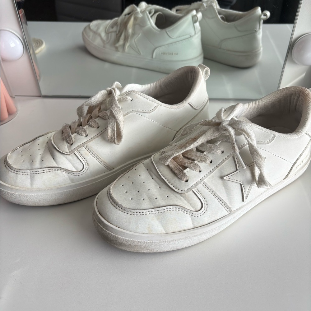 Vintage Havana White Leather Star Accent Sneakers